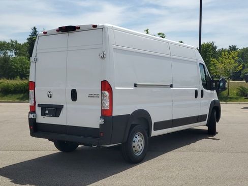 Used 2023 RAM ProMaster 2500 FWD image 2