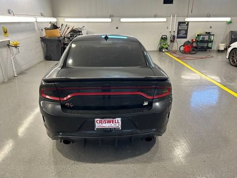 Used 2016 Dodge Charger R/T Scat Pack w/ Beats Audio Group RWD image 4