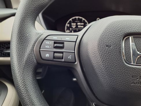 Used 2026 Honda HR-V LX image 14