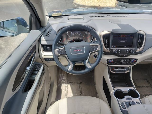 Used 2024 GMC Terrain Denali w/ Denali Premium Package AWD/4WD image 20