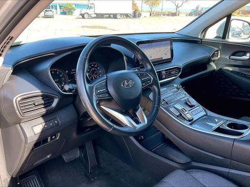 Used 2023 Hyundai Santa Fe SEL image 2