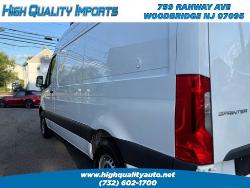 Used 2020 Mercedes-Benz Sprinter 1500 image 12
