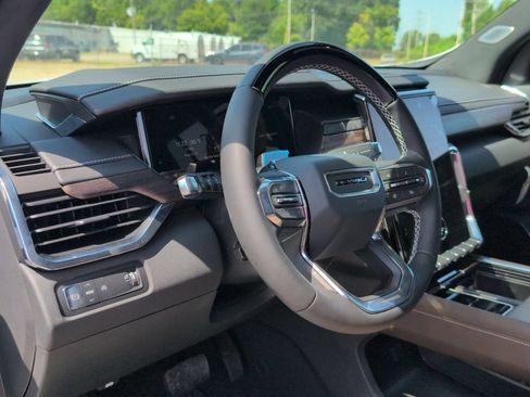 New 2026 GMC Acadia Denali Ultimate FWD image 11