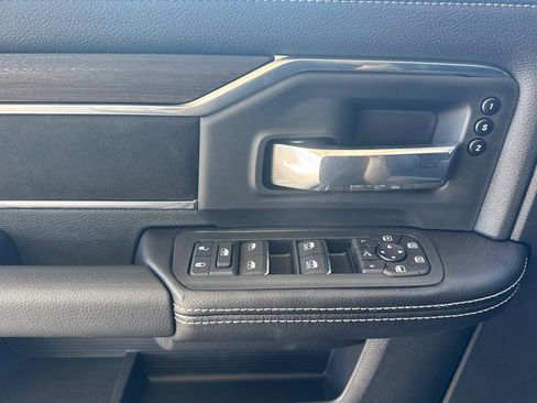New 2026 RAM 3500 Laramie AWD/4WD image 10