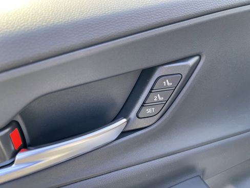 New 2026 Toyota Prius Plug-In Hybrid image 9