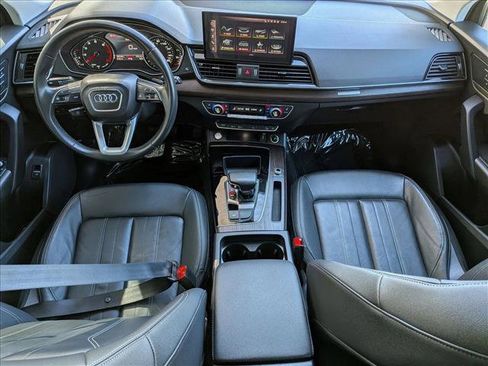 Used 2023 Audi Q5 2.0T Premium w/ Convenience Package image 19