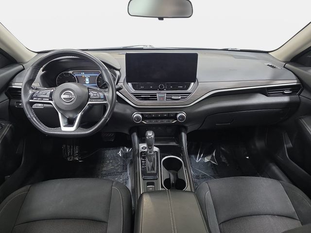 Used 2024 Nissan Altima 2.5 SV w/ SV Premium Package FWD image 10