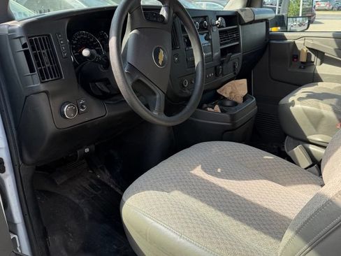 Used 2023 Chevrolet Express 3500 w/ Power Convenience Package RWD image 10