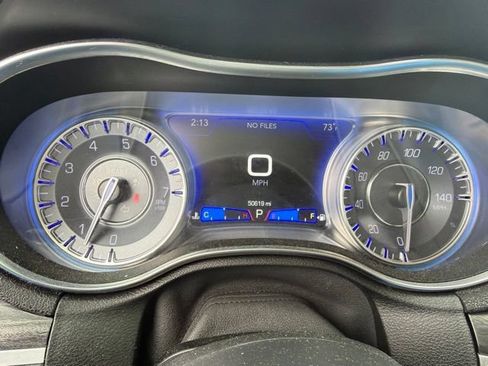 Used 2020 Chrysler 300 Touring w/ Sport Appearance Package RWD image 7