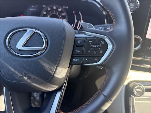 Used 2022 Lexus NX 250 FWD image 14