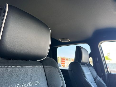 New 2026 RAM 2500 Laramie AWD/4WD image 15