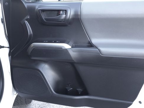 Used 2021 Toyota Tacoma SR5 image 36