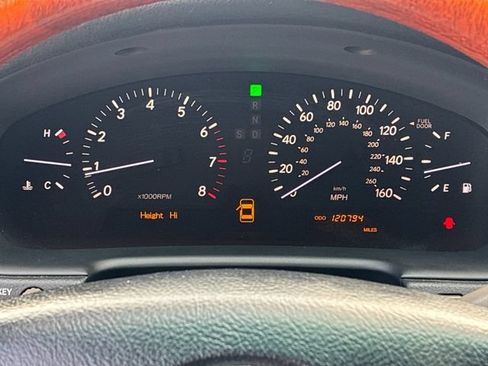 Used 2005 Lexus LS 430 RWD image 26