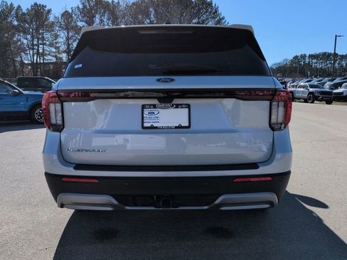New 2026 Ford Explorer Platinum image 5