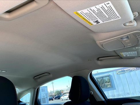 Used 2020 Ford Fusion SE FWD image 16