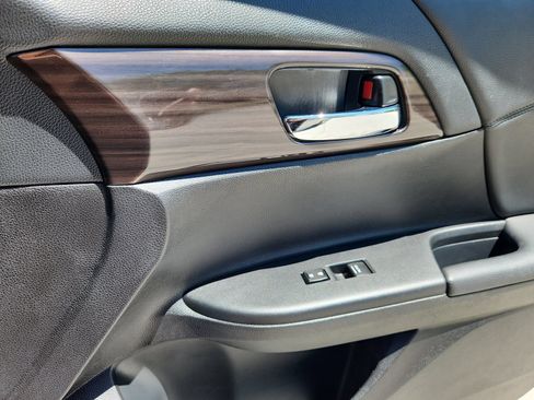 Used 2016 Honda Accord EX image 15