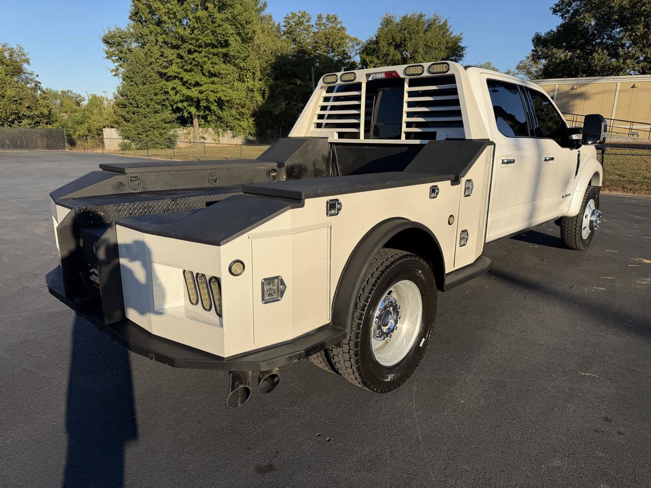 Used 2019 Ford F450 Platinum w/ Platinum Ultimate Package AWD/4WD image 4