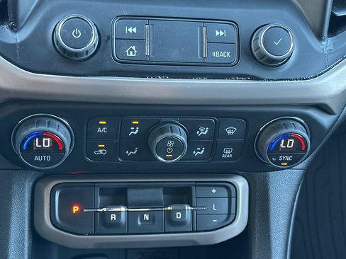 Used 2023 GMC Acadia Denali w/ Denali Ultimate Package image 29