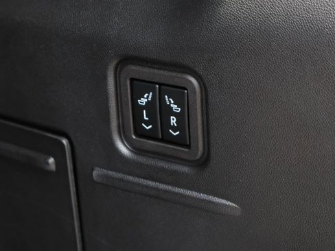 Certified 2025 GMC Hummer EV 3X AWD/4WD image 31