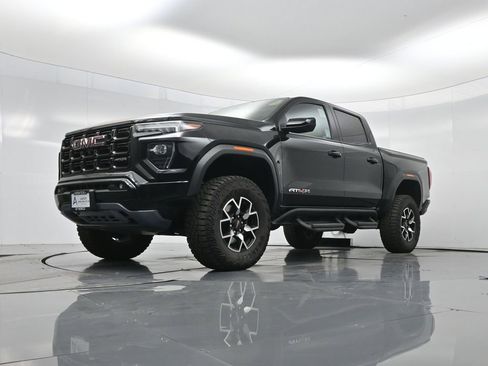 Used 2024 GMC Canyon AT4X image 42