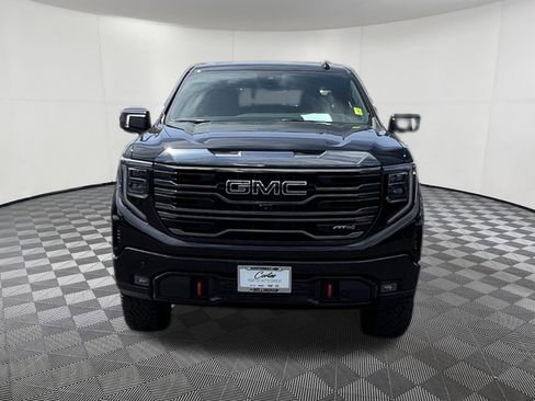 Used 2023 GMC Sierra 1500 AT4 w/ AT4 Premium Package AWD/4WD image 2