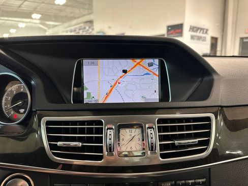 Used 2014 Mercedes-Benz E 350 Sedan image 25