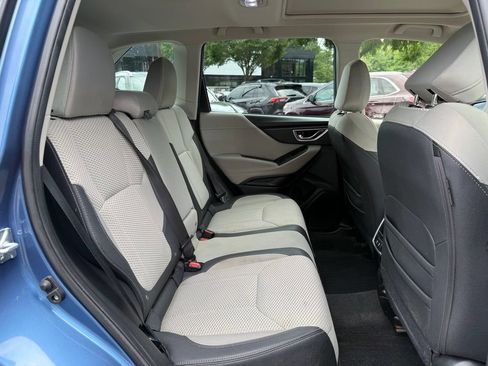 Used 2023 Subaru Forester Premium AWD/4WD image 30
