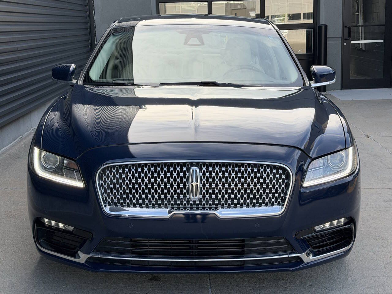 Used 2018 Lincoln Continental Reserve w/ Continental Climate Package AWD/4WD image 4