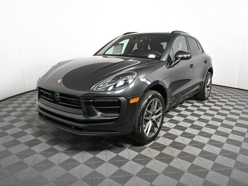 New 2026 Porsche Macan image 1