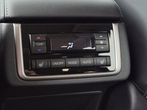 New 2026 Subaru Ascent Limited image 16