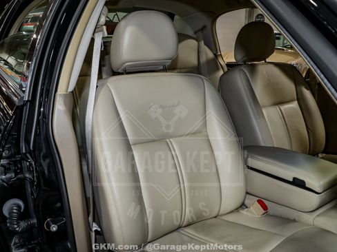 Used 2010 Lincoln Town Car Signature Limited image 75