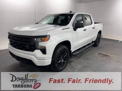 New 2025 Chevrolet Silverado 1500 Custom w/ Turbomax Blackout Package