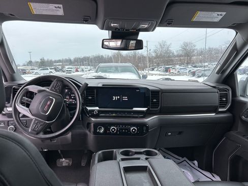 Used 2024 GMC Sierra 1500 SLT image 5