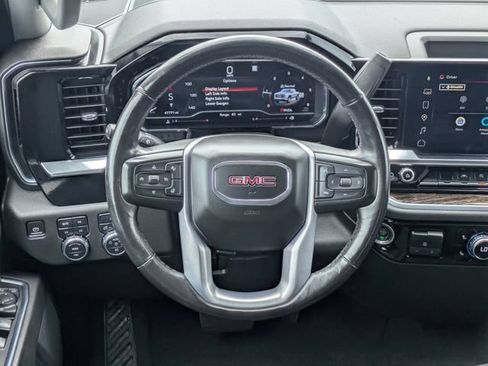 Used 2022 GMC Sierra 1500 Elevation w/ X31 Off-Road Package AWD/4WD image 15
