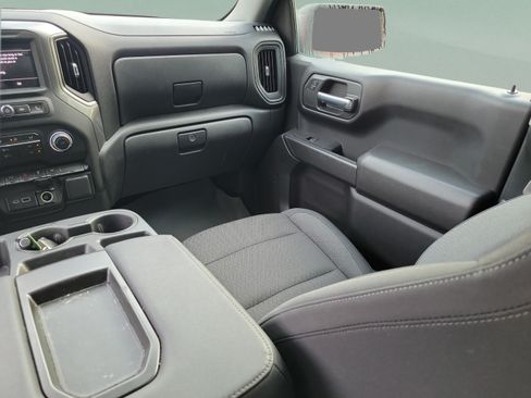 Used 2024 Chevrolet Silverado 1500 Custom w/ Turbomax Blackout Package RWD image 10