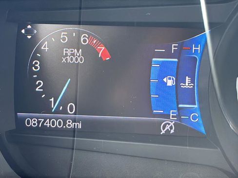Used 2017 Ford Fusion SE w/ Fusion SE Technology Package FWD image 35