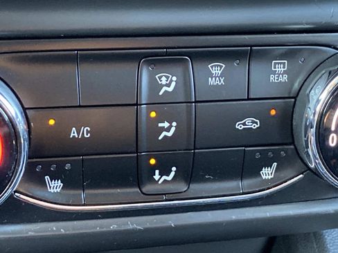 Used 2023 Chevrolet TrailBlazer LT image 27