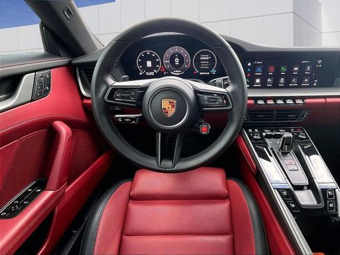 Used 2025 Porsche 911 Carrera image 13