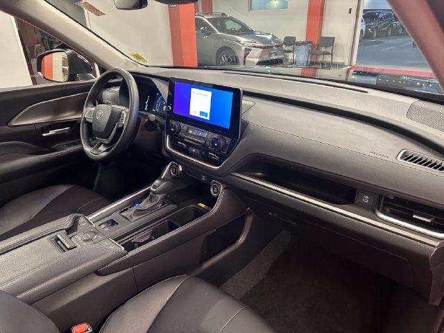 Certified 2026 Toyota Grand Highlander AWD image 17