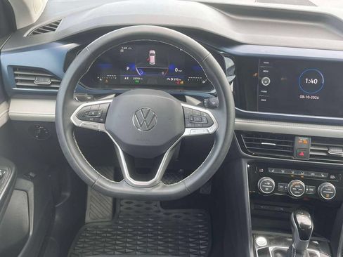 Used 2024 Volkswagen Taos SE AWD/4WD image 14