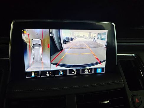 Used 2021 GMC Yukon SLT w/ SLT Premium Package image 35