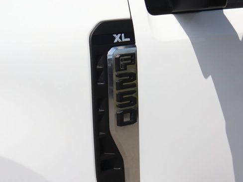 Used 2024 Ford F250 XL w/ XL Chrome Package RWD image 56