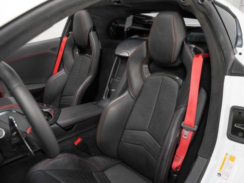 Used 2024 Chevrolet Corvette Stingray Premium Cpe w/ Stealth Interior Trim Package RWD image 40