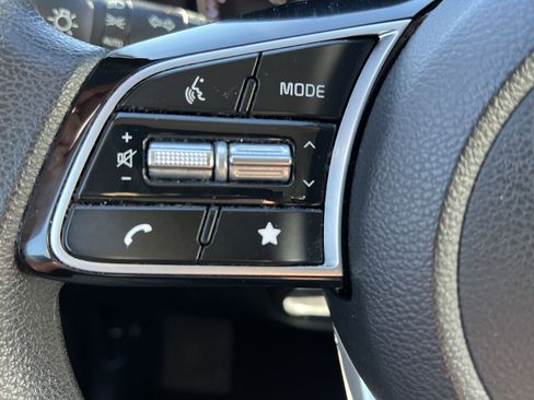 Certified 2023 Kia Forte LX image 24