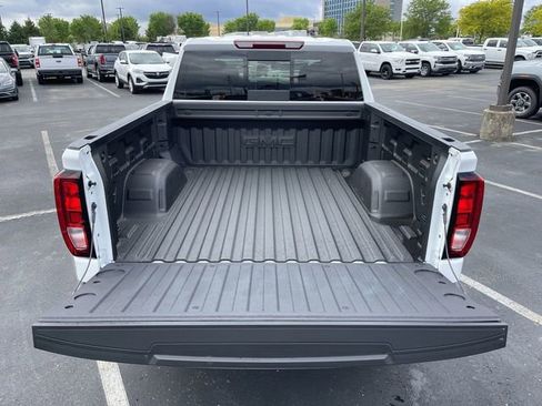 New 2026 GMC Sierra 1500 SLE w/ Preferred Package AWD/4WD image 22