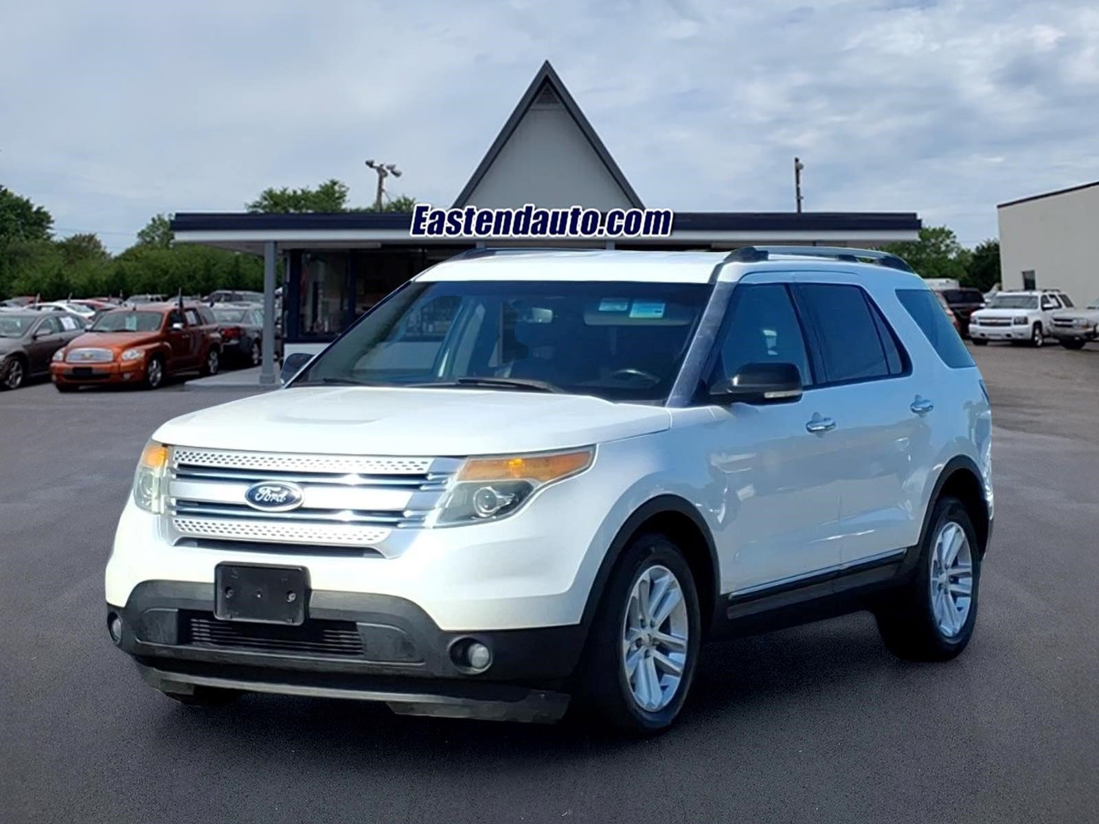 Used 2013 Ford Explorer XLT FWD image 1