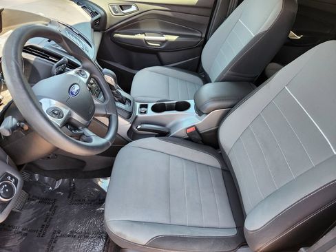 Used 2015 Ford Escape SE AWD/4WD image 4