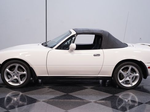 Used 1994 MAZDA MX-5 Miata image 2