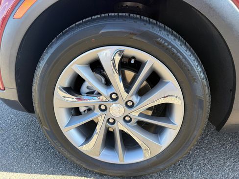 Used 2023 Buick Encore GX Essence w/ Experience Buick Package FWD image 9