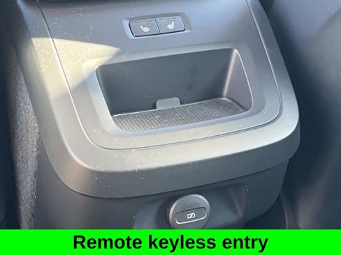 Used 2024 Volvo S60 B5 Core image 15